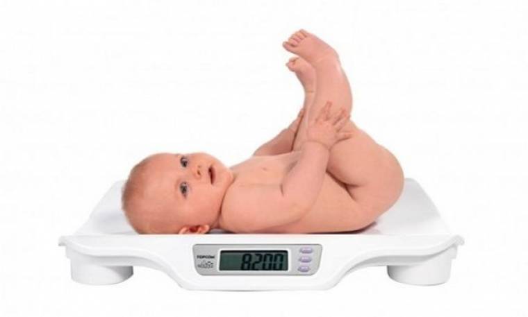 Πόσα κιλά πρέπει να ζυγίζει ένα μωρό που θηλάζει;