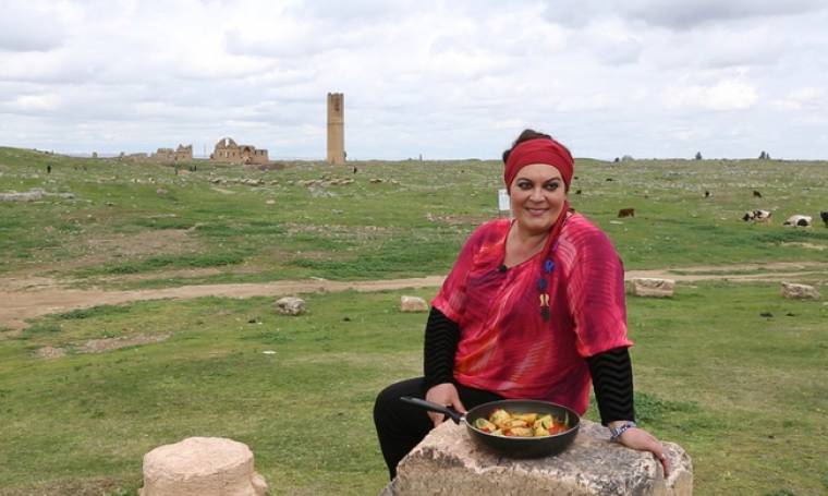 «Από την Πόλη στην Ανατολή»: Η Εκμεκτσίογλου στη μυθική πόλη Σανλί Ούρφα
