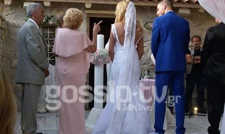 Μόνο εδώ: Παντρεύτηκε γνωστό ζευγάρι της Showbiz χθες στη Βαρυμπόμπη (Nassos blog)