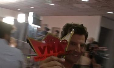 MAD VMA 2015: Το «ευχαριστώ» του Σάκη για το βραβείο που έλαβε!