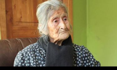 Κουβαλούσε για 60 χρόνια στην κοιλιά της το νεκρό μωρό της (video)