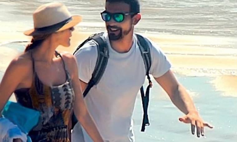 Τζένη Μπαλατσινού: Ρομαντικές βόλτες στην παραλία με τον σύντροφό της