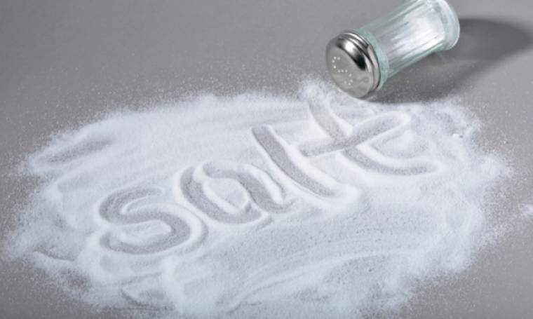 Ποιες παθήσεις «απαιτούν» να κόψετε το αλάτι