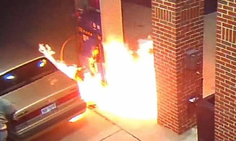 Προσπάθησε να σκοτώσει μία αράχνη και έβαλε φωτιά σε βενζινάδικο (video & photos)