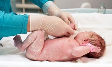 Πιο ασφαλή τα νοσοκομεία από ότι τα σπίτια για τις γεννήσεις