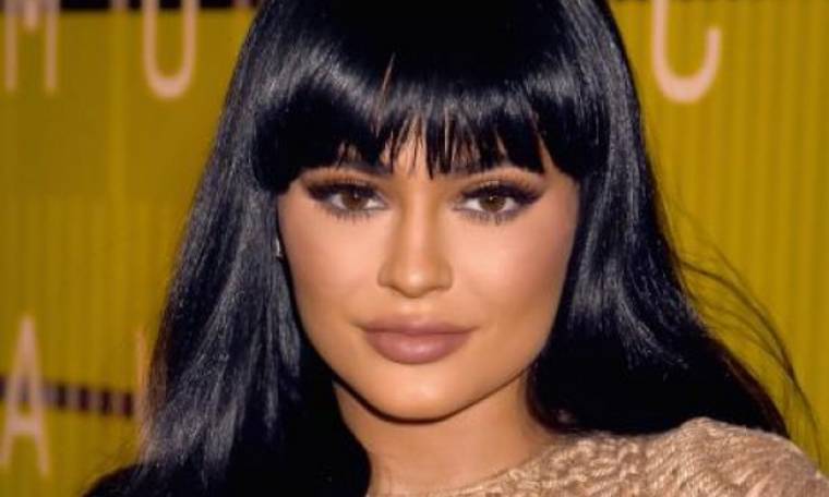 Στα καλύτερά της: H Kylie Jenner φωτογραφίζεται για το ELLE και μας αφήνει άφωνες