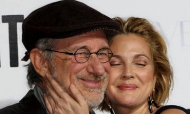 Drew Barrymore: Η λατρεία της για τον νονό της, Steven Spielberg