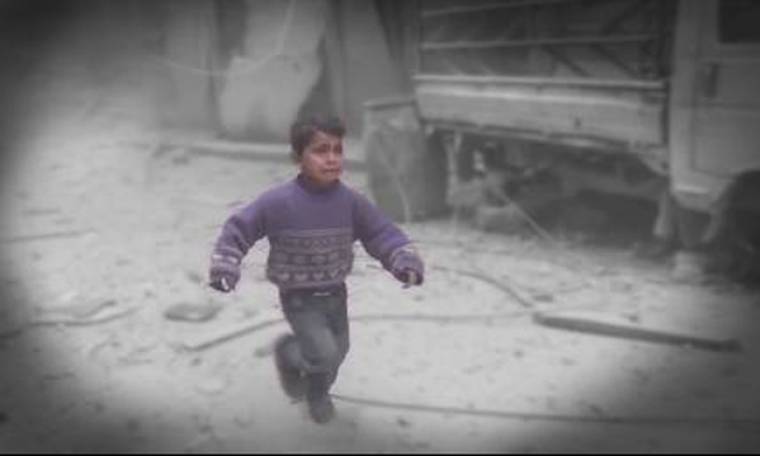 Βίντεο σοκ: Η αιματηρή καθημερινότητα ενός παιδιού στη Ντούμα