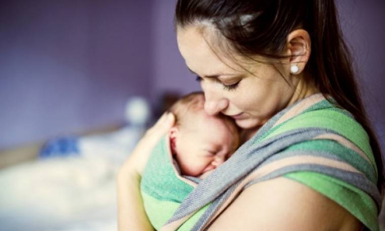 Η μέθοδος «καγκουρό» που σώζει τα νεογέννητα από το θάνατο