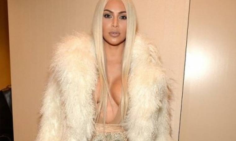 Το τερμάτισε: Η Kim Kardashian αποκάλυψε το μυστικό της για σέξι μπούστο