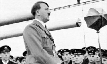 Νέα έρευνα αποκαλύπτει: Ο Χίτλερ έπασχε από μικροφαλλία