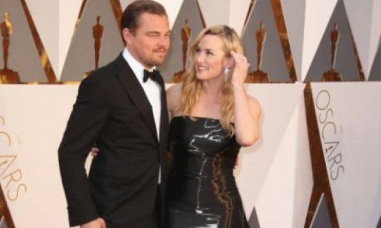 DiCaprio-Winslet: 12 φωτογραφίες τους από τα χθεσινά Oscars που θα σας κάνουν να «λιώσετε»