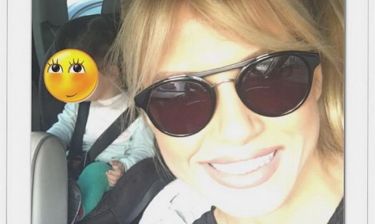 Σάντυ Κουτσοσταμάτη: Η selfie  με την κόρη της μέσα στο αυτοκίνητο