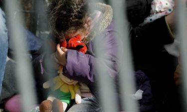 Συναγερμός στην Ειδομένη: Κρούσμα ηπατίτιδας σε 9χρονο προσφυγόπουλο