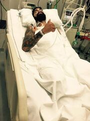 Η φωτογραφία του παίκτη του X-Factor μέσα από το νοσοκομείο μετά την επέμβαση ανοιχτής καρδιάς