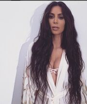 Η Kim Kardashian ασχολείται με … τρίχες