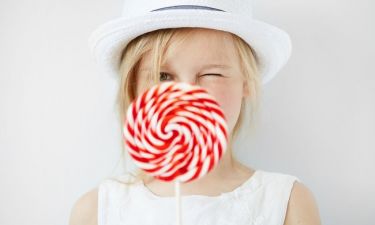 Πόση ζάχαρη επιτρέπεται να τρώνε τα παιδιά – Η νέα οδηγία
