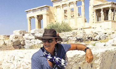 Τεό Πένγκλις: «Όταν βλέπω Έλληνες νομίζω, πως όλοι τους είναι συγγενείς μου»