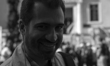 Λάμπρος Χαβέλας: Κηδεύεται αυτή την ώρα ο δημοσιογράφος που «έχασε» τη ζωή του σε τροχαίο