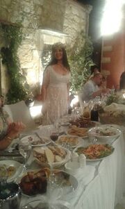 Φωτογραφίες από το γαμήλιο γλέντι της Μαρίας Τζομπανάκη στην Κρήτη! 