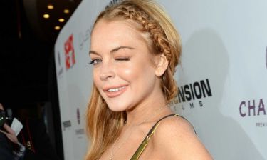 Ξανά η Lindsay Lohan στην Ελλάδα! Και πήγε και στην πρεμιέρα των Ρουβά-Πάολα! (Φωτό)
