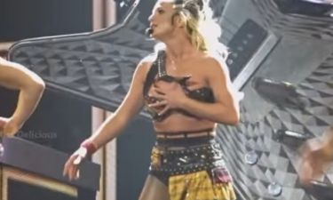 Britney Spears: Το sexy ατύχημά της on stage