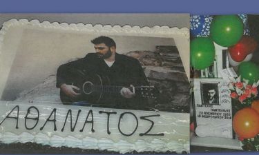 Παντελίδης: Η τούρτα και ο στολισμός στον τάφο ανήμερα των γενεθλίων του αδικοχαμένου τραγουδιστή