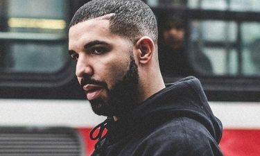 Οι φωτογραφίες του Drake με sexy καλλονή που θα κάνουν έξαλλη τη JLo