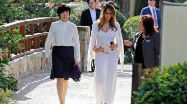 Εκθαμβωτική η Μελάνια Τραμπ δίπλα στην σύζυγο του Ιάπωνα πρωθυπουργού (pics)