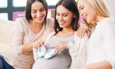 Ξέρατε ότι οι φίλοι προάγουν την γονιμότητα;