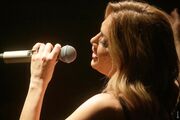 Καλλή: Οι sold out εμφανίσεις στο Φως και το νέο της τραγούδι