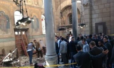 Επίθεση εκκλησία Αίγυπτος: Συγκλονιστικό βίντεο από τη στιγμή της έκρηξης (ΠΡΟΣΟΧΗ! ΣΚΛΗΡΕΣ ΕΙΚΟΝΕΣ)