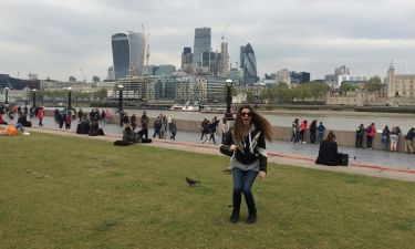Λίλα Μπακλέση: Ταξίδι αναψυχής στο Λονδίνο (φωτο)