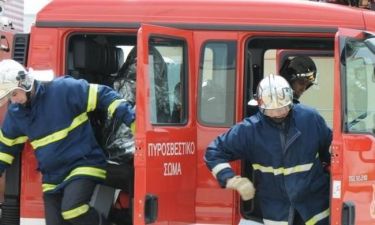 Συναγερμός στην Αττική Οδό για φωτιά σε απορριμματοφόρο