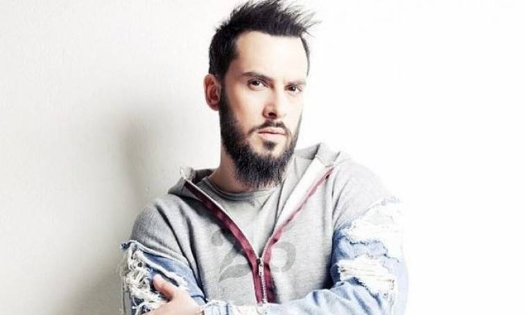 Χρήστος Ανθόπουλος: «Έχω να ξυρίσω τα μούσια μου με ξυράφι πάνω από 15 χρόνια»