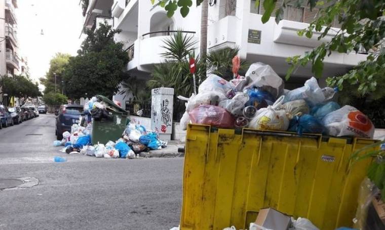 Σκουπίδια: Συνεχίζει τις κινητοποιήσεις η ΠΟΕ-ΟΤΑ, αναστολή της αποχής αποφάσισε η ΠΟΠ-ΟΤΑ