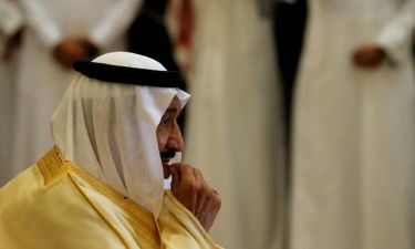 Σαουδική Αραβία: Αρθρογράφος εξύμνησε υπερβολικά τον βασιλιά και αυτός τον απέλυσε