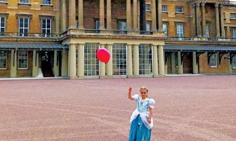 Γενέθλια στο… Buckingham για την Harper Beckham