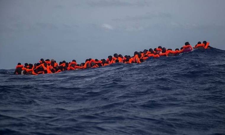 Νέα τραγωδία στη Μεσόγειο: Μία διάσωση που άργησε πολύ (σκληρές εικόνες)
