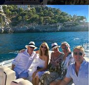 Kris Jenner: H μητέρα των Kardashian κάνει διακοπές στην Ελλάδα (φωτό)