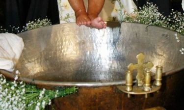 Πρωταγωνίστρια της Εθνικής Ελλάδος βαφτίζει τον γιο της