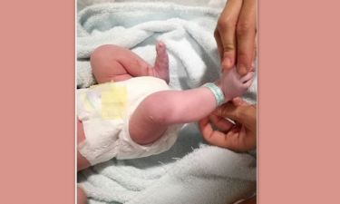 Ζευγάρι της ελληνικής showbiz μόλις απέκτησε το δεύτερο παιδί του - Πρώτη φωτό του νεογέννητου