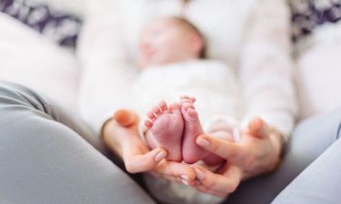 Ποια είναι τα αντανακλαστικά του μωρού που εξαφανίζονται στους πρώτους έξι μήνες