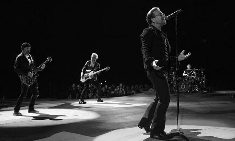 Paradise Papers: O Bono στο οικονομικό σκάνδαλο των offshore & οι U2 ανακοινώνουν νέο album