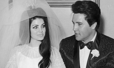 Στο φως της δημοσιότητας, 45 χρόνια μετά, το διαζύγιο του Elvis Presley με την Priscilla
