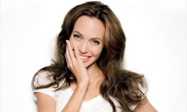 Προβλέπεται χωρισμός; Η Angelina Jolie είναι «in love» με το πιο sexy αρσενικό του Hollywood