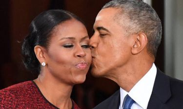 Ο πρώην πρόεδρος Μπαράκ Ομπάμα και η σύζυγός του στη μικρή οθόνη;