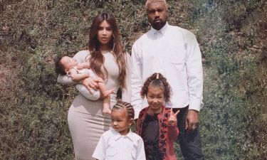 Kim Kardashian – Kanye West: Η οικογενειακή φωτογραφία και τα βάσανα
