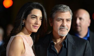 Amal Clooney: Μιλά πρώτη φορά για τα δίδυμα και αποκαλύπτει σε ποιον μοιάζουν (pics)