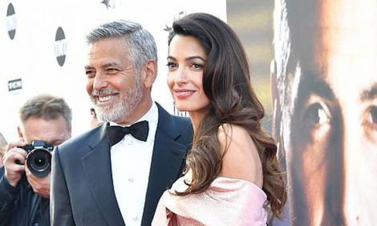 Το τρυφερό φιλί του George Clooney και της Amal κάνει τον γύρο του διαδικτύου